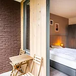 Forest Retreat In Hambachtal Boutique *