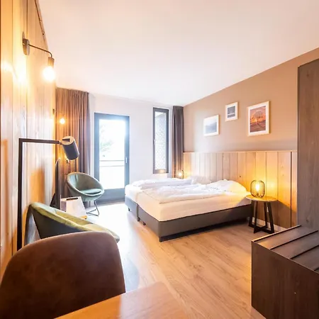 Forest Retreat In Hambachtal Boutique